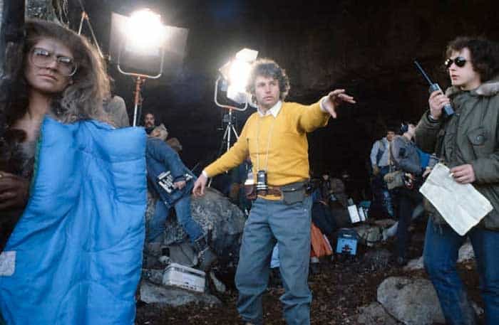 Jean-Jacques Annaud en el set de En busca del fuego